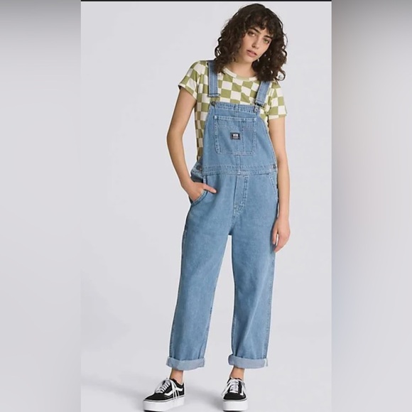 Vans Pants - Final price:) VANS loose fit denim overalls. SUPER CUTE!